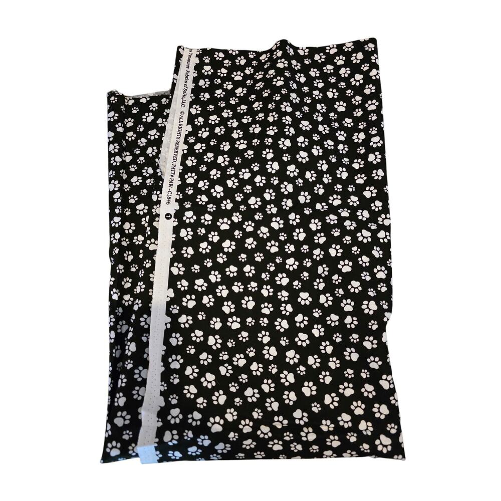 Timeless Treasures Fabric Black White Paw Print 45"x37"